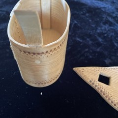 Vintage Norwegian Tine Box Wood Folk Art Scandinavian small 9×6 Signed UN 1987