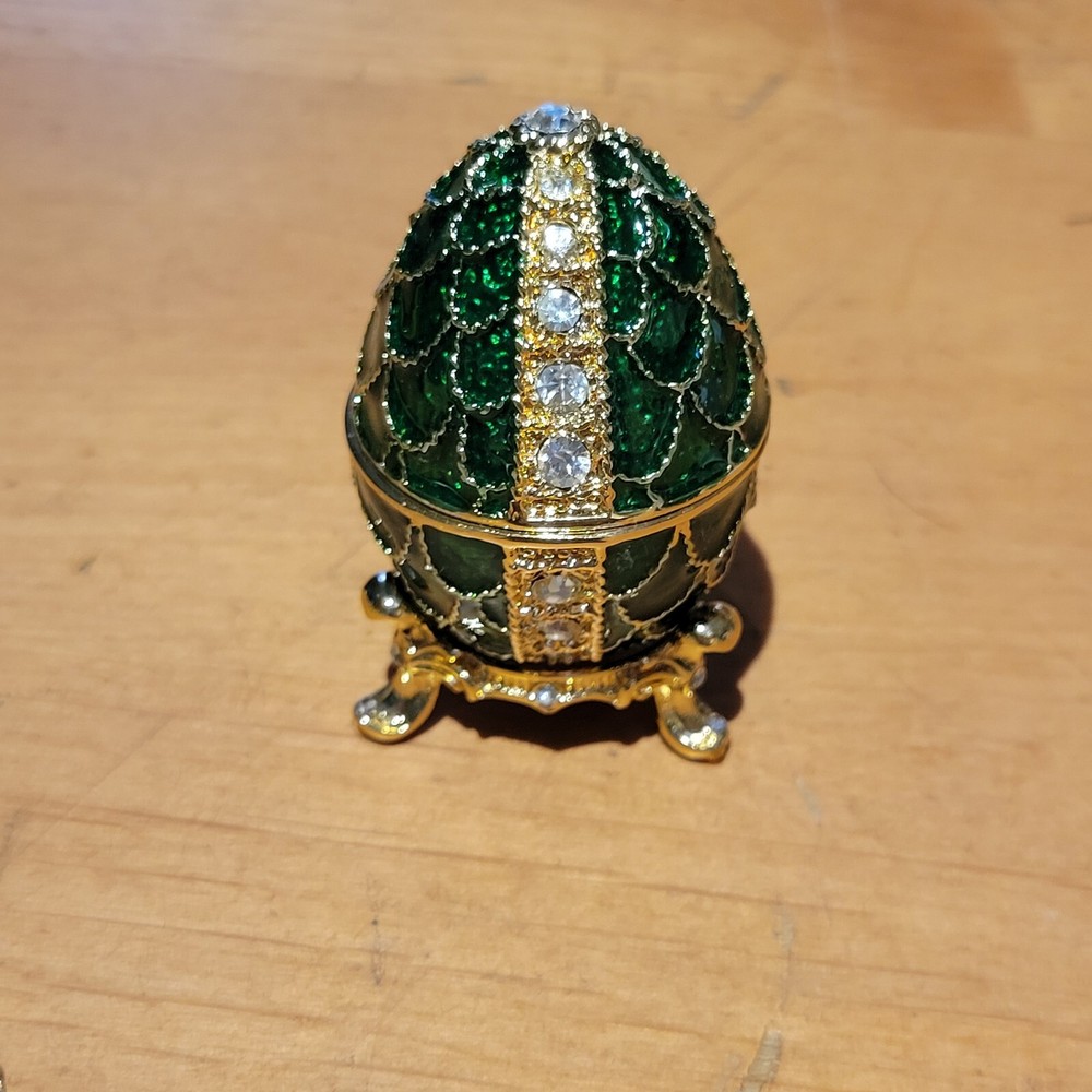 Stauer Green Enamel Rhinestone Egg & Necklace With Stand NEW IN BOX