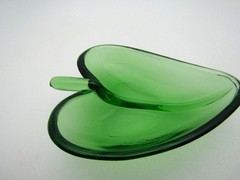 2 Unbranded Glass Green Leaf Heart Shaped Vintage Salt Dip or Trinket Dish