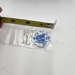 Trinket plate silverware blue flow wall decor dollhouse minaiture