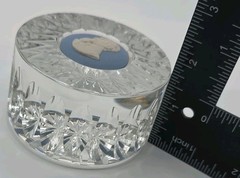 WEDGEWOOD LEAD CRYSTAL & JASPERWARE CAMEO CHARLES DICKENS PAPERWEIGHT