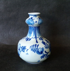 Vintage ROYAL DELFT Bud Vase DE PORCYLENE FLES Floral BLUE WHITE 1968 3 1/4″