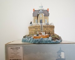 Harbour Lights Lighthouses Race Rock, NY. Mint in original box with COA.