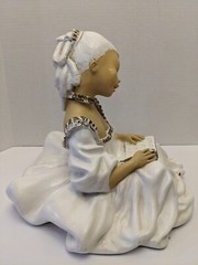 RARE Vintage 1975 Universal Statuary Corp Chicago #810 Girl Singing Statue 11”