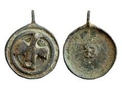 Copper alloy Roman zoomorphic eagle seal box lid circa 1st-2nd century AD