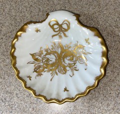 VTG Limoges France White W/Gold Floral Design 5.5” Clam Shell Shaped Bowl, EUC