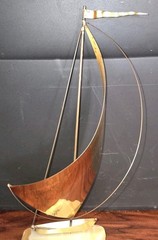 De Mott Brass Sailboat 1970s Quartz Base Signed Mid-Century Modern Decor DeMott