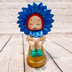 Vtg Ceramic Sunflower Baby Figurine Hand Crafted Flower Head Gold Blue Figure