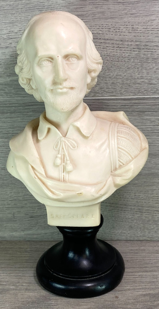 WILLIAM SHAKESPEARE – PARIAN BUST PLAYWRIGHT – BARD OF AVON wood stand
