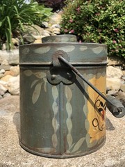 Vintage Jean Dewey Signed Primitive Painted Toleware Bail Handle Tin Lunchbox