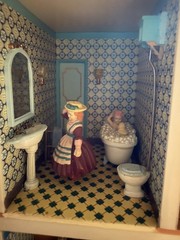 VTG 1991 Enesco Victorian Vignette Animated Action Musical Working Doll House