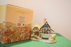 David Winter Arches Thwonce The Birth Day Cottage Aug 10 In its original box.