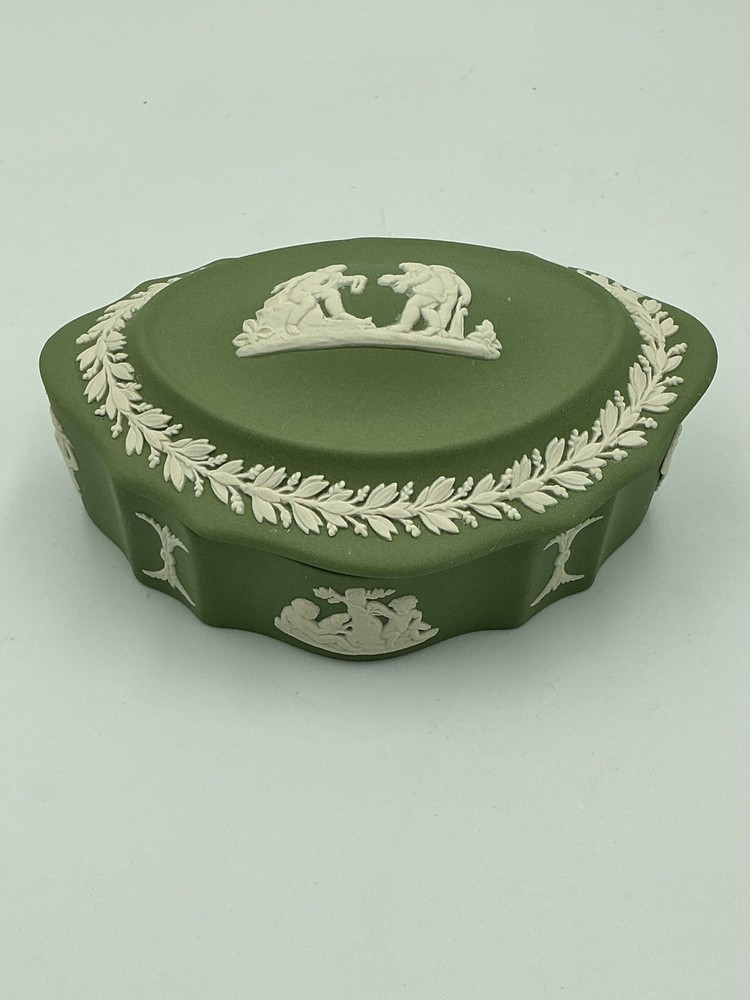 Vintage Wedgewood Green Jasperware Cherub Cameo Trinket Dish 5” England