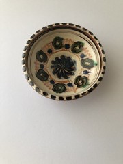Horezu Romania ( UNESCO) Hand Made Hand Painted Pottery Trinket Dish 3” Across