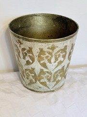 Vintage Italian Florentine Gilt Wood White & Gold Tole Waste Basket /Plant Pot