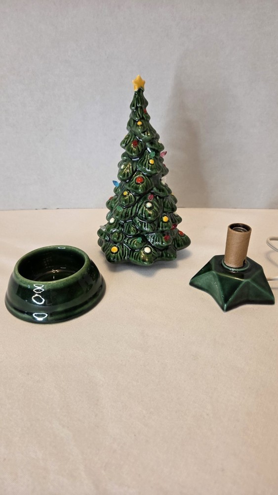 Vintage 1979 AVON Merry Christmas Tree Weiss Made In Brazil Ceramic Handpainted