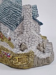 Vintage 1989 Lilliput Lane Inverlochie Hame, Handmade in Cumbria United Kingdom.