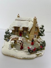 Lilliput Lane Sleigh Bells – Christmas Special Edition 2004. Code Number L2685