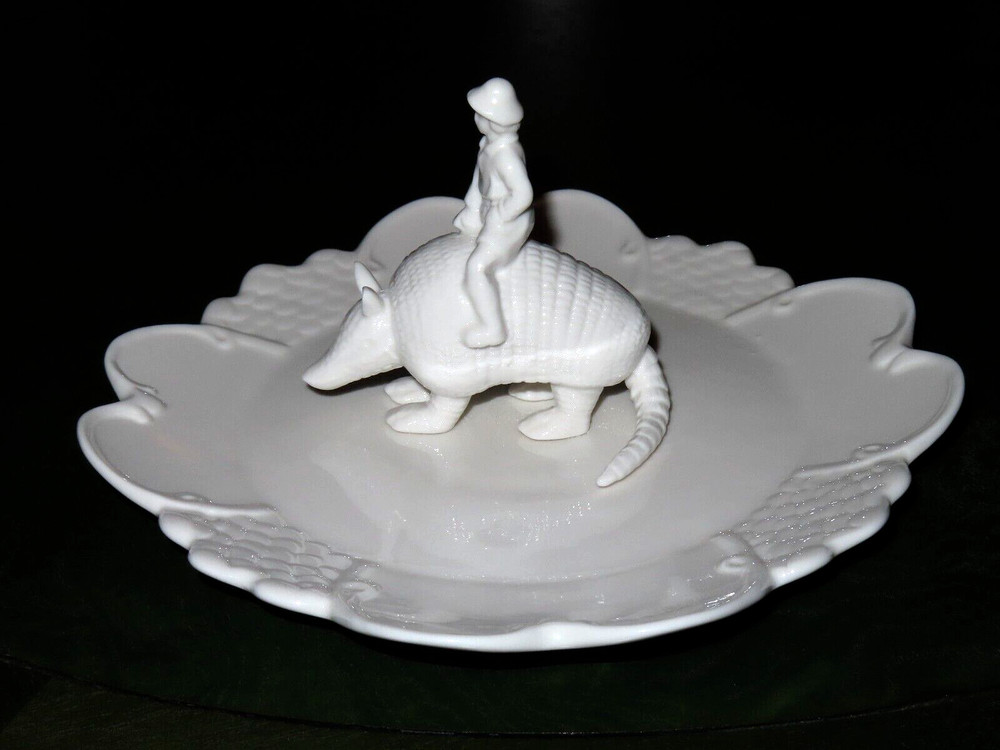 IMM Living Ceramic Sculpture Plate “Osa the Armadillo Jockey” by Flora Lam NIB