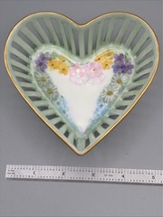 3″ Heart-shaped Trinket Dish – Schwarzenhammer Bavaria Germany – Signed