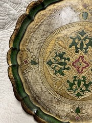 Set Of Two Florentine Style Tole Tray Round Gold Green Wall Decor Italy Vintage