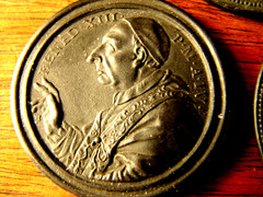 WEDGWOOD 1770’S XRARE ( 10 ) BLACK BASALT MEDAL OF POPES SOLD SEPARATLY MUSEUM