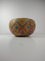 Vtg Hand Painted Gourd Bow. 6″ Wide 3″ Deep Hand Painted.. The Rest Is Unknown