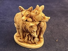 Harmony Kingdom~ DEN MOTHERS~ Wolves and cubs~UK Made~ Signed ~ NIB ~early
