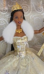 Special 2000 Edition Celebration Barbie AA African American Holiday Doll (T-11)