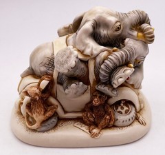 VTG Harmony Kingdom Heavy Petting Elephant Crashed Car Signed 2.5″ 2004