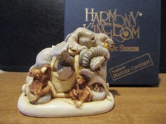 Harmony Kingdom Heavy Petting Elephants in Love VW Blue Box Series UK Made SGN