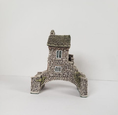 Lilliput Lane Bridge House In original box.