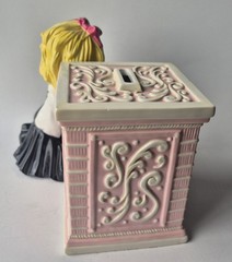 DEPT 56 THE STORYBOOK COLLECTION 2001 CLASSIC ELOISE BANK PINK & MOVIE . . .READ