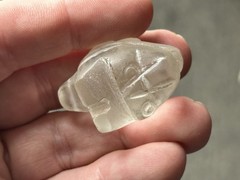 INCREDIBLE CLEAR QUARTZ DUAL JAGUAR EFFIGY PRE-COLUMBIAN PENDANT, MEXICO, COA