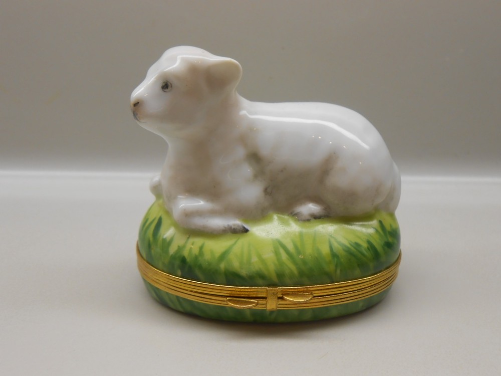 RARE Vintage Authentic Limoges Box – France – Lamb – Sheep – Chamart Company