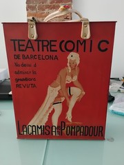 2 Vintage Metal Art Deco Shopping Bag Book/Magazine Holder Stiletto Chic
