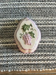 Vintage Hand-Painted Ceramic GrapeMold Wall Hanging Pastel Cottagecore Kitchen