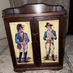 Vintage Revolutionary War Bicentennial 4-Drawer Decoupage Jewelry Chest Box MCM