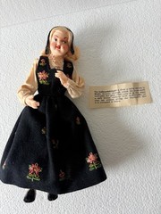 VTG Hilda S. Ege Norwegian Doll Gudbrandsdal Bunad National Costume 9″