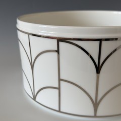Tiffany & Co. LARGE Bowl 9.75″ #13684 Bone China Art Deco White & Gold SEE VIDEO