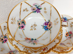 VTG /ANTIQUE LIMOGES J POUYAT BERNARDAUD FLORAL GILDED 3 CUPS SAUCERS FRANCE
