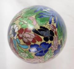Vintage Large Floral Cloisonne Brass Enamel Egg w/ Wooden Stand 8.5″