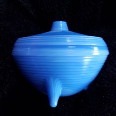 Vintage AKRO Agate Slag Footed Blue Trinket Dish Bowl with Lid 3.5″ x 3″