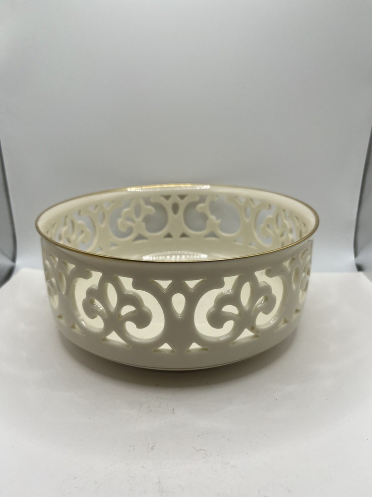 Lenox Ivory Pierced Bowl w/ Gold Trim Openwork Design – Small Crack – AS IS
