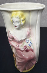 Vintage 7 Inch Decorative ￼orcelain Vse