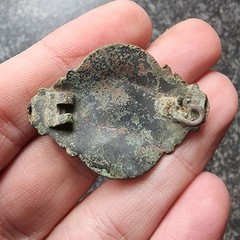 Metal Detecting Find Brooch Georgian / Victorian Decorative Antique 38x28mm