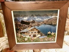MOUNTAIN LIVING FAMILY BOX FRAME VINTAGE HANDMADE SOLD AS IS