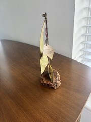 SIGNED DEMOTT NAUTICAL SAILBOAT SCULPTURE CALIFORNIA USA WOOD BRASS 9 in