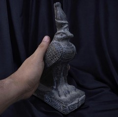 Ancient Egyptian Antiquities Statue God Horus Pharaonic Antique Stone Statue BC