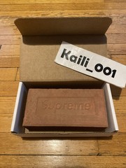 Supreme Clay Brick Red FW/16 8 x 2.5 x 4 B